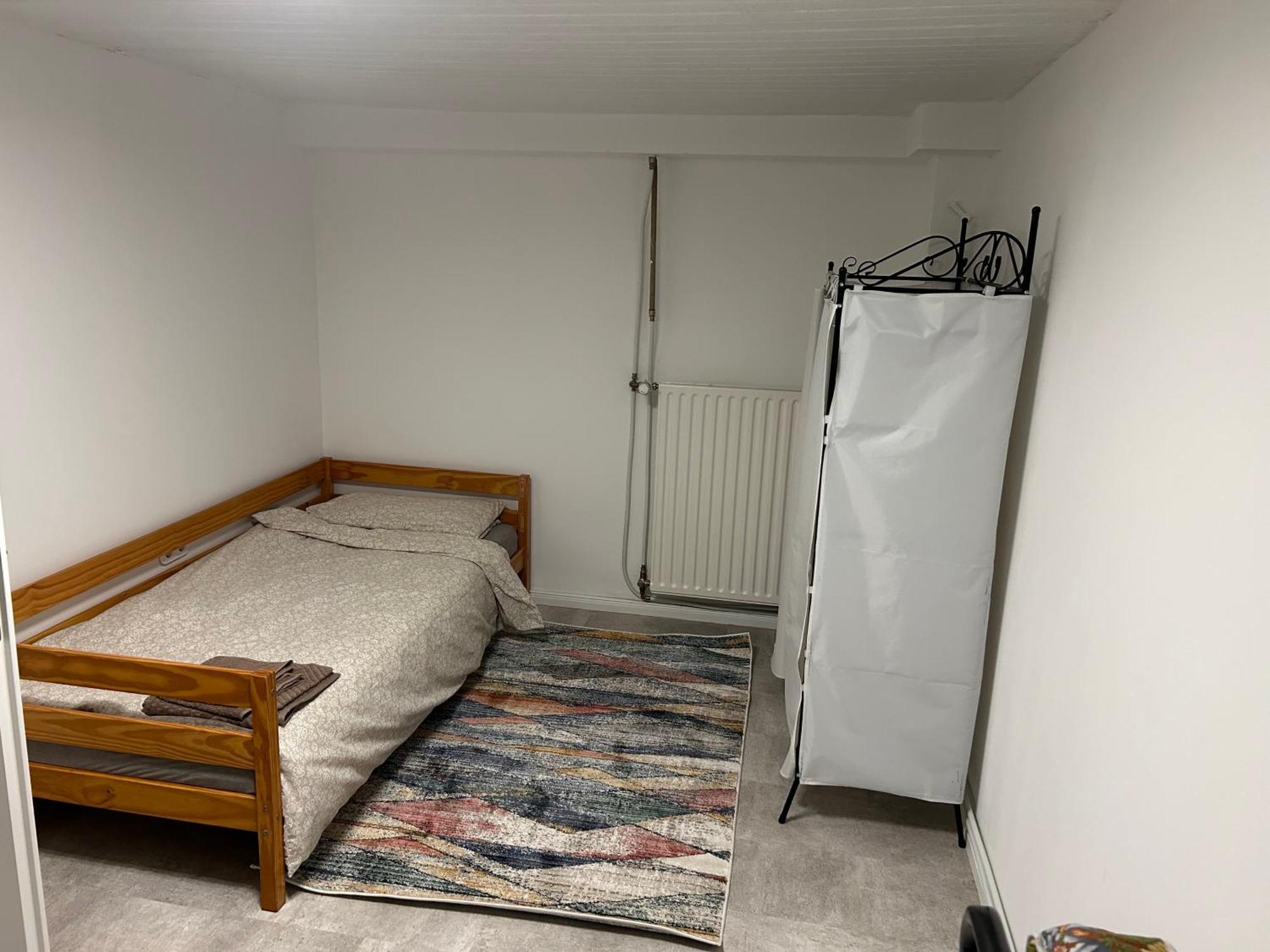 Souterrain Wohnung In Der Naehe Vom Duesseldorfer Flughafen Ratingen Ngoại thất bức ảnh