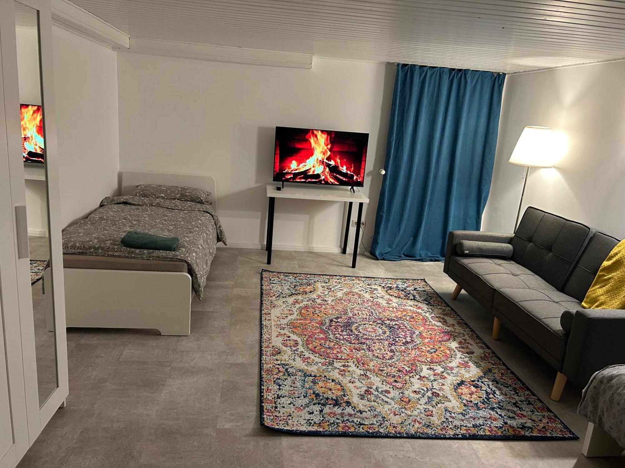 Souterrain Wohnung In Der Naehe Vom Duesseldorfer Flughafen Ratingen Ngoại thất bức ảnh